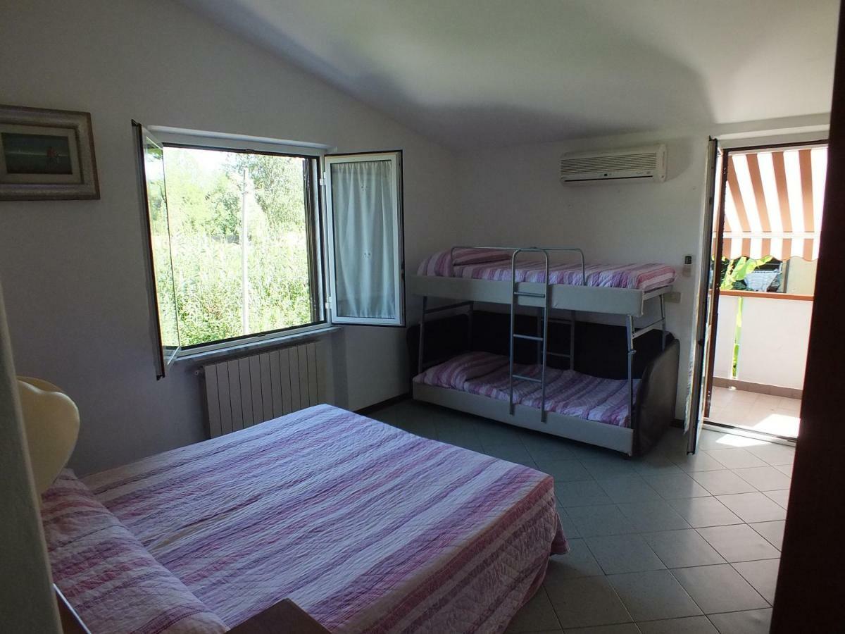Hotel Villa Claudio Marina di Massa Eksteriør bilde
